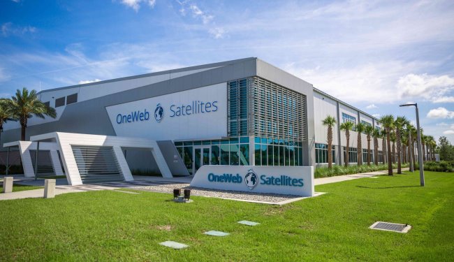 OneWeb відкриває завод з виробництва супутників зв'язку