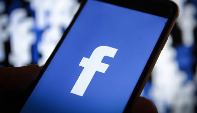 Facebook зізнався у прослуховуванні повідомлень користувачів