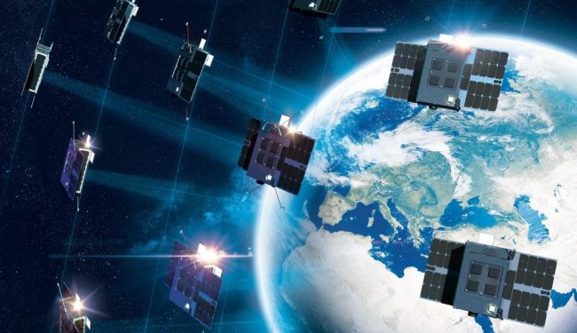 Супутниковий оператор Eutelsat запустить на орбіту 25 наносупутників