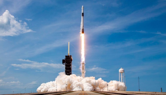 SpaceX запустила чергову партію супутників Starlink